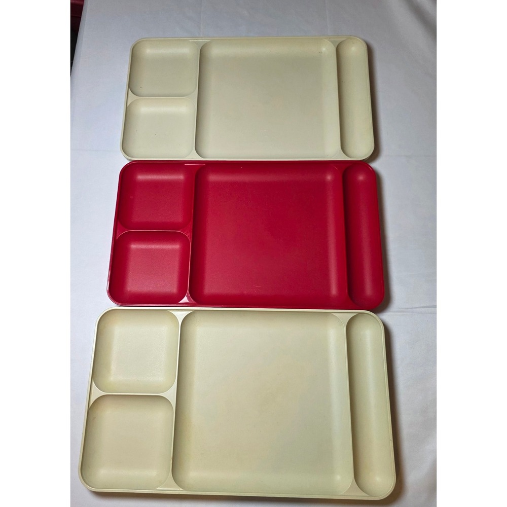 Vintage‎ Tupperware Divided Lunch Trays Set of 3 Red and Almond 1338-4 USA